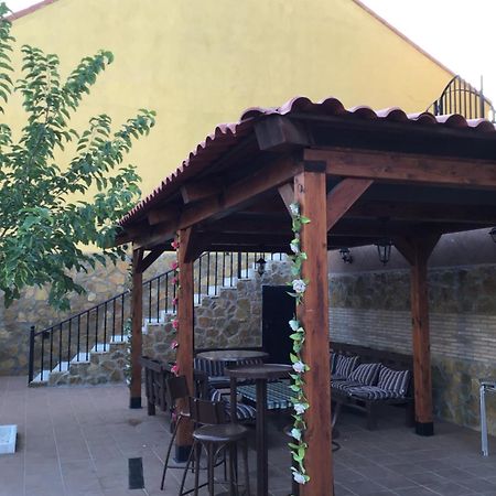 Apartamentos "Casa Rural De Aldea" Aldea del Fresno Экстерьер фото