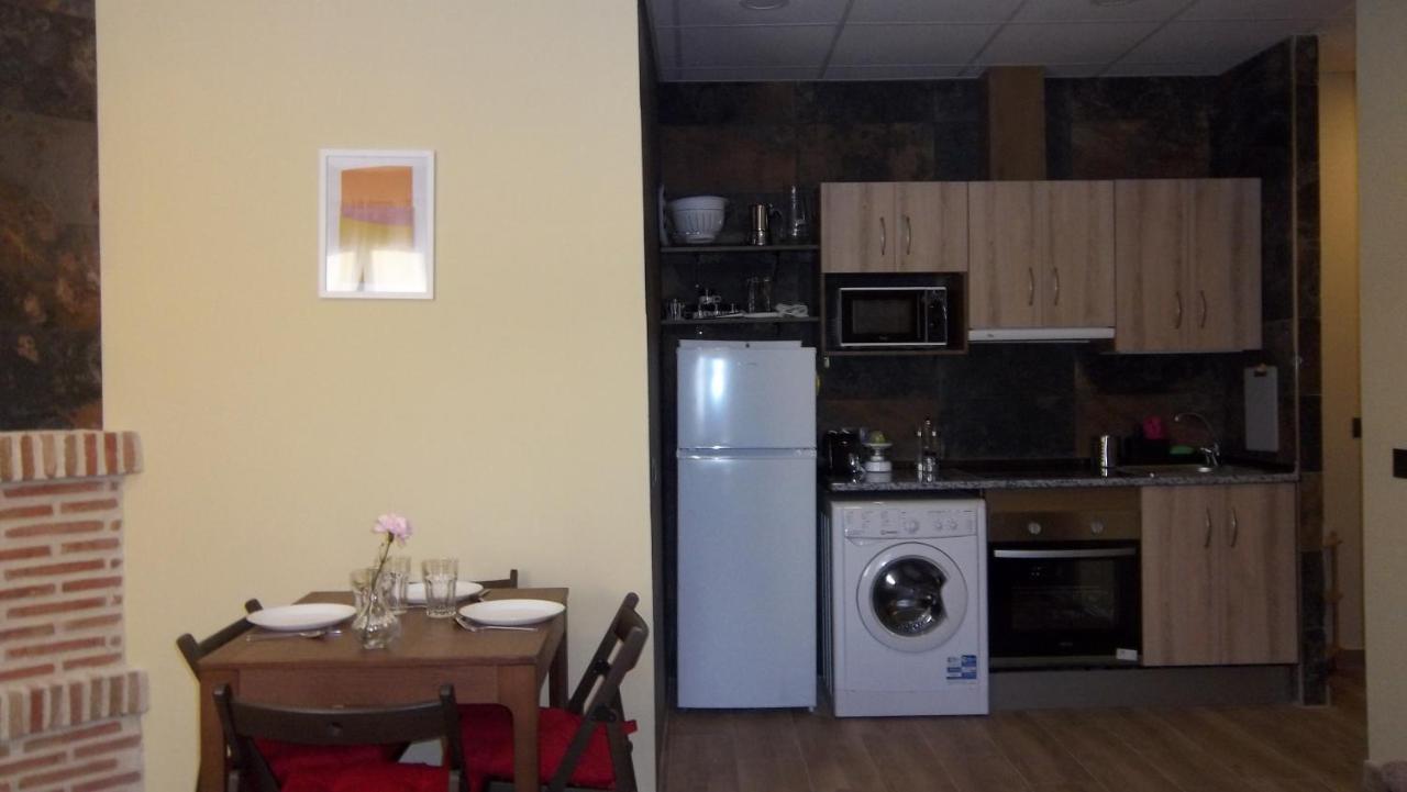 Apartamentos "Casa Rural De Aldea" Aldea del Fresno Экстерьер фото