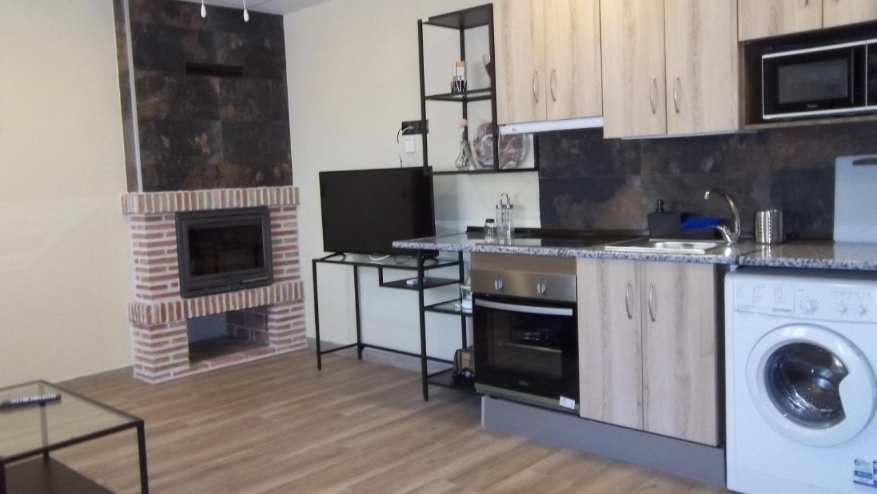 Apartamentos "Casa Rural De Aldea" Aldea del Fresno Экстерьер фото