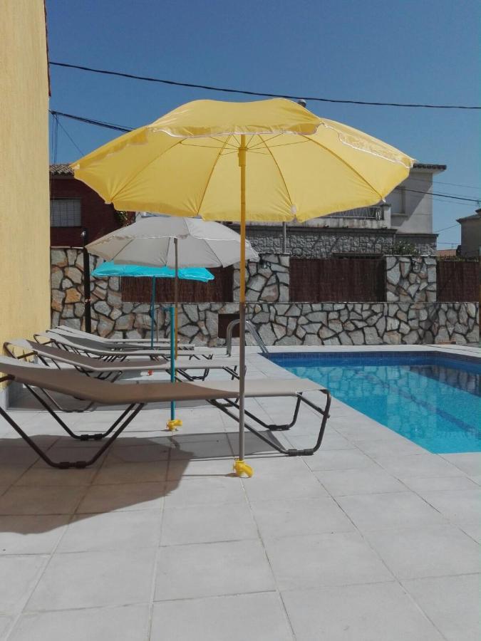 Apartamentos "Casa Rural De Aldea" Aldea del Fresno Экстерьер фото