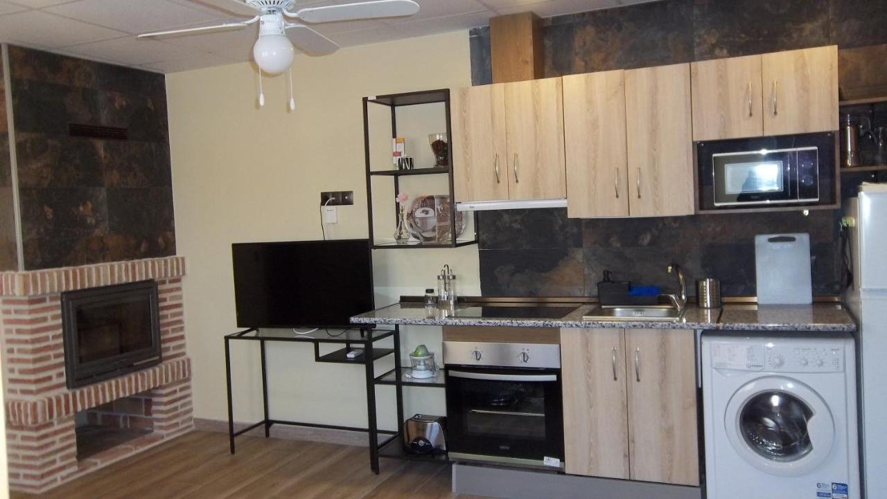 Apartamentos "Casa Rural De Aldea" Aldea del Fresno Экстерьер фото